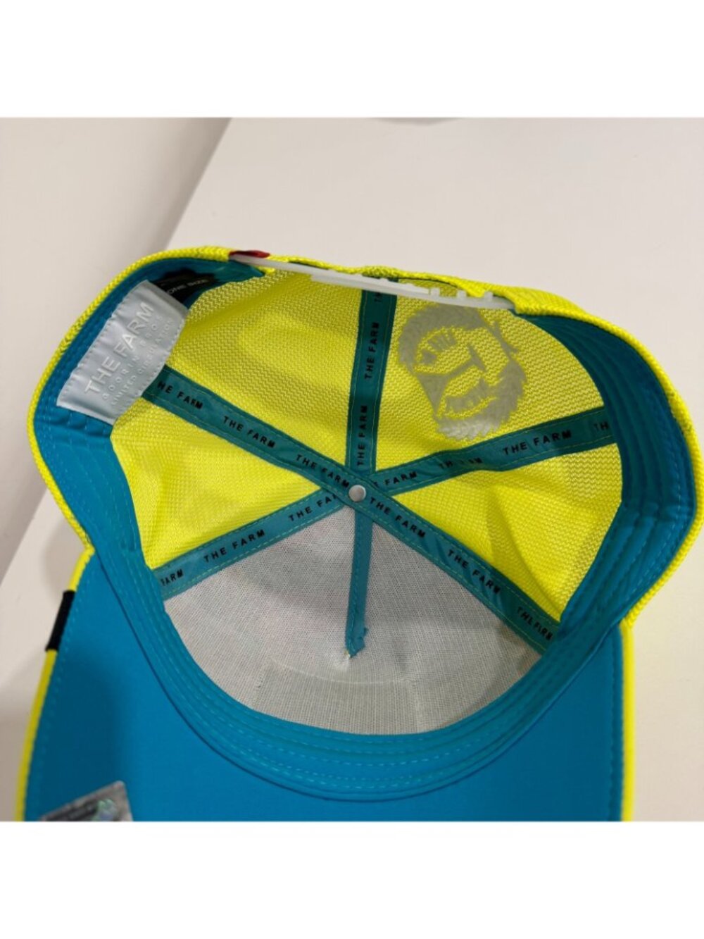 Goorin Bros 'Crabby' Mesh Back Trucker Hat The Farm Limited Circulation NWOT - Picture 11 of 12